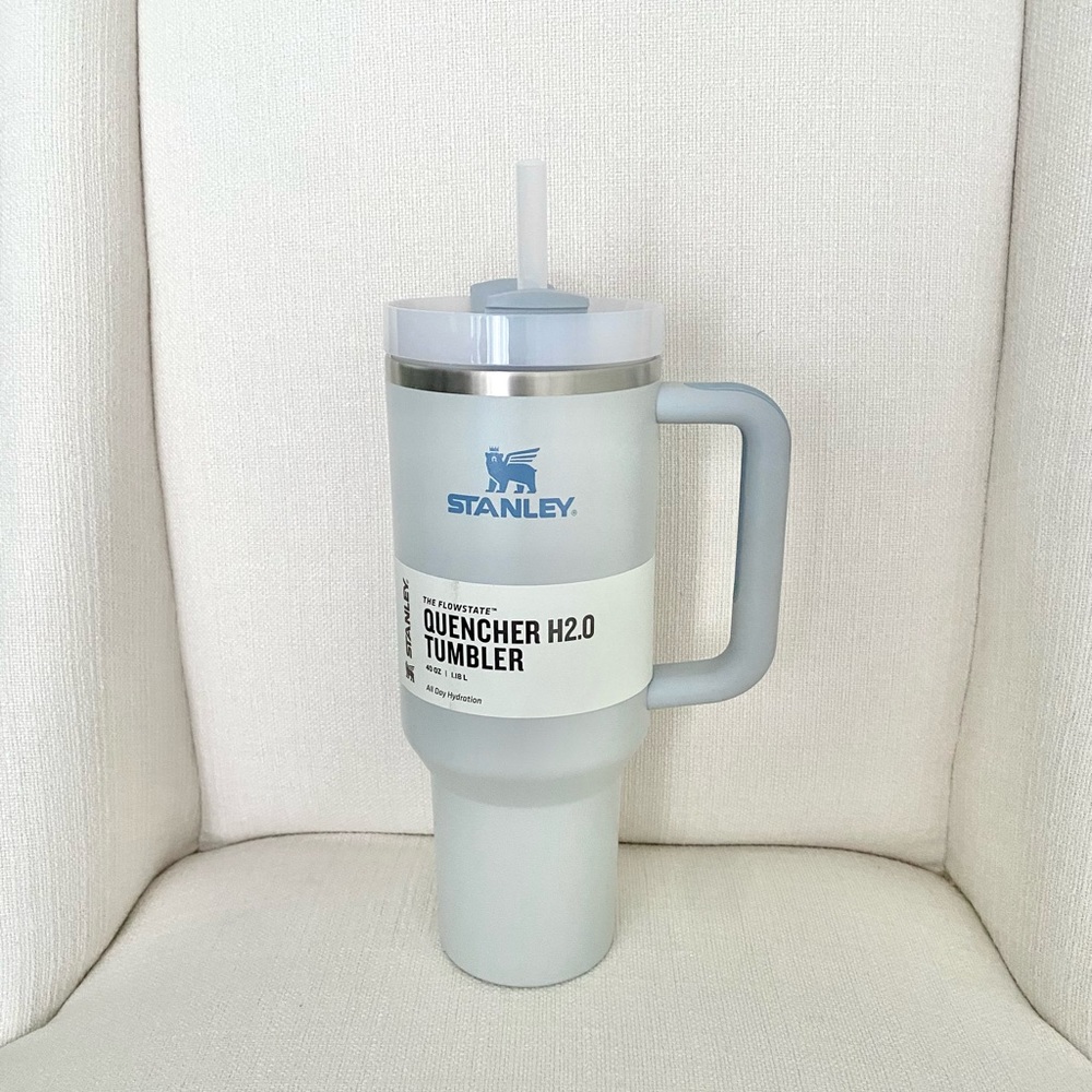 Stanley 40 oz. Quencher H2.0 FlowState Tumbler (New)